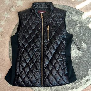Black sleeveless puffer